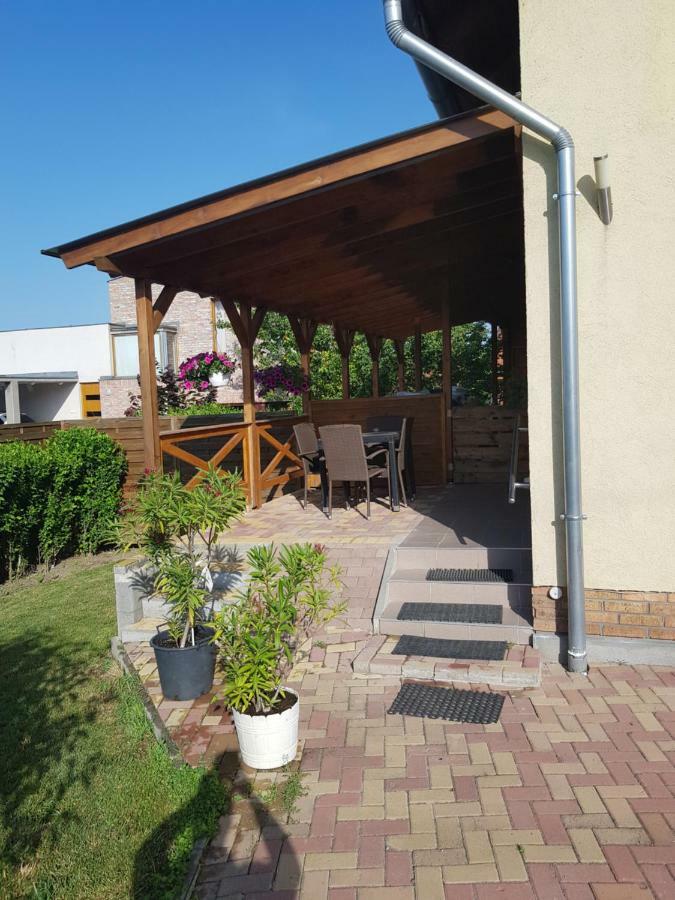 Pagrepe Apartman Balatonvilagos Exterior photo